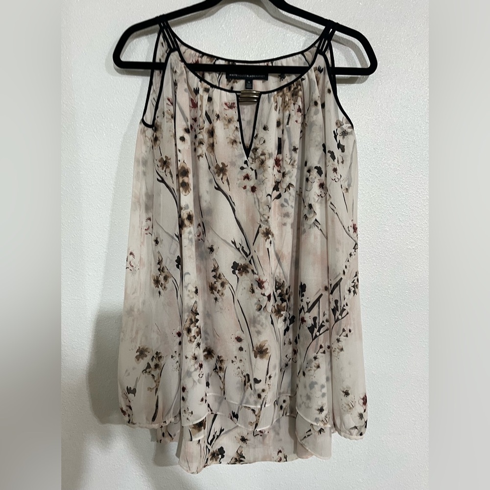 White HOUSE, black market, cold shoulder blouse top size M print